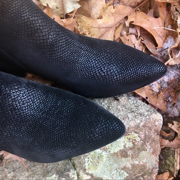 NWT 8.5WW extra wide black booties - Picture 11 of 15